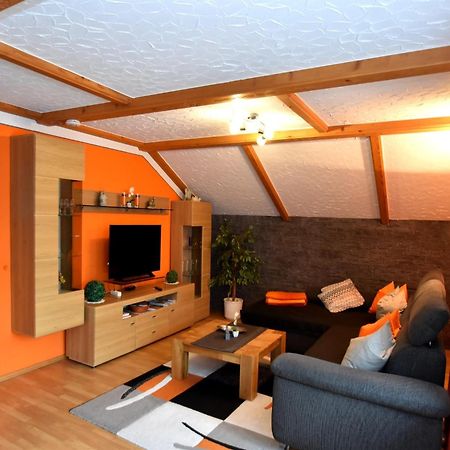 Scenic Apartment With Balcony Garden Deckchairs Barbecue Gleissenberg Экстерьер фото