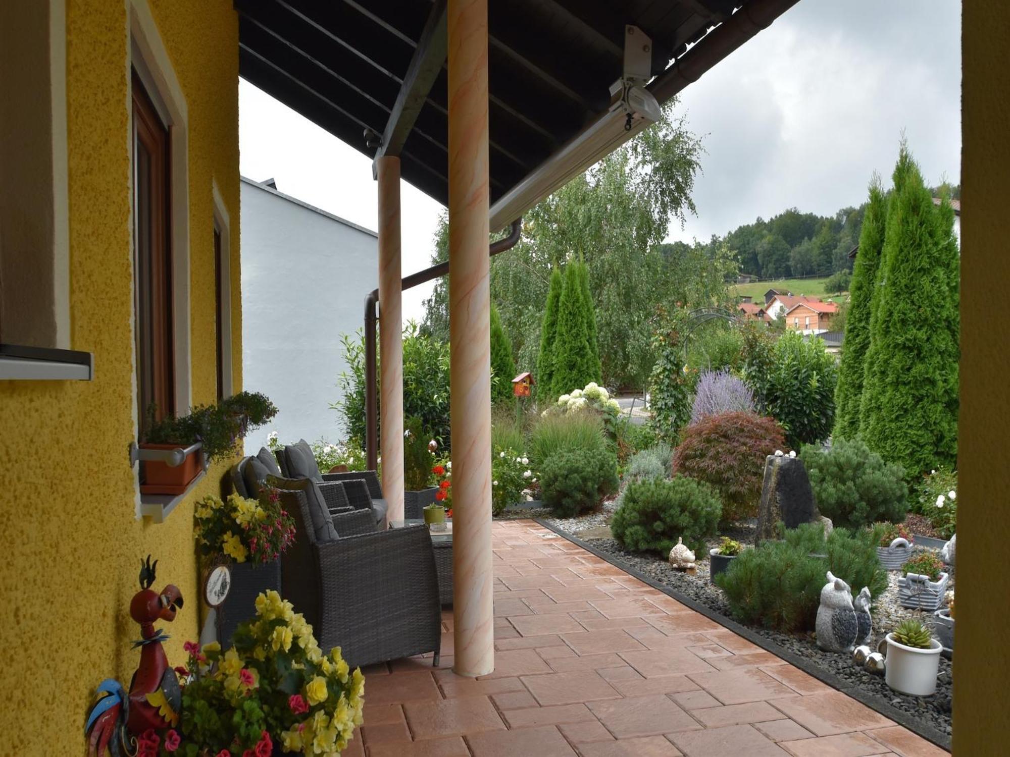 Scenic Apartment With Balcony Garden Deckchairs Barbecue Gleissenberg Экстерьер фото