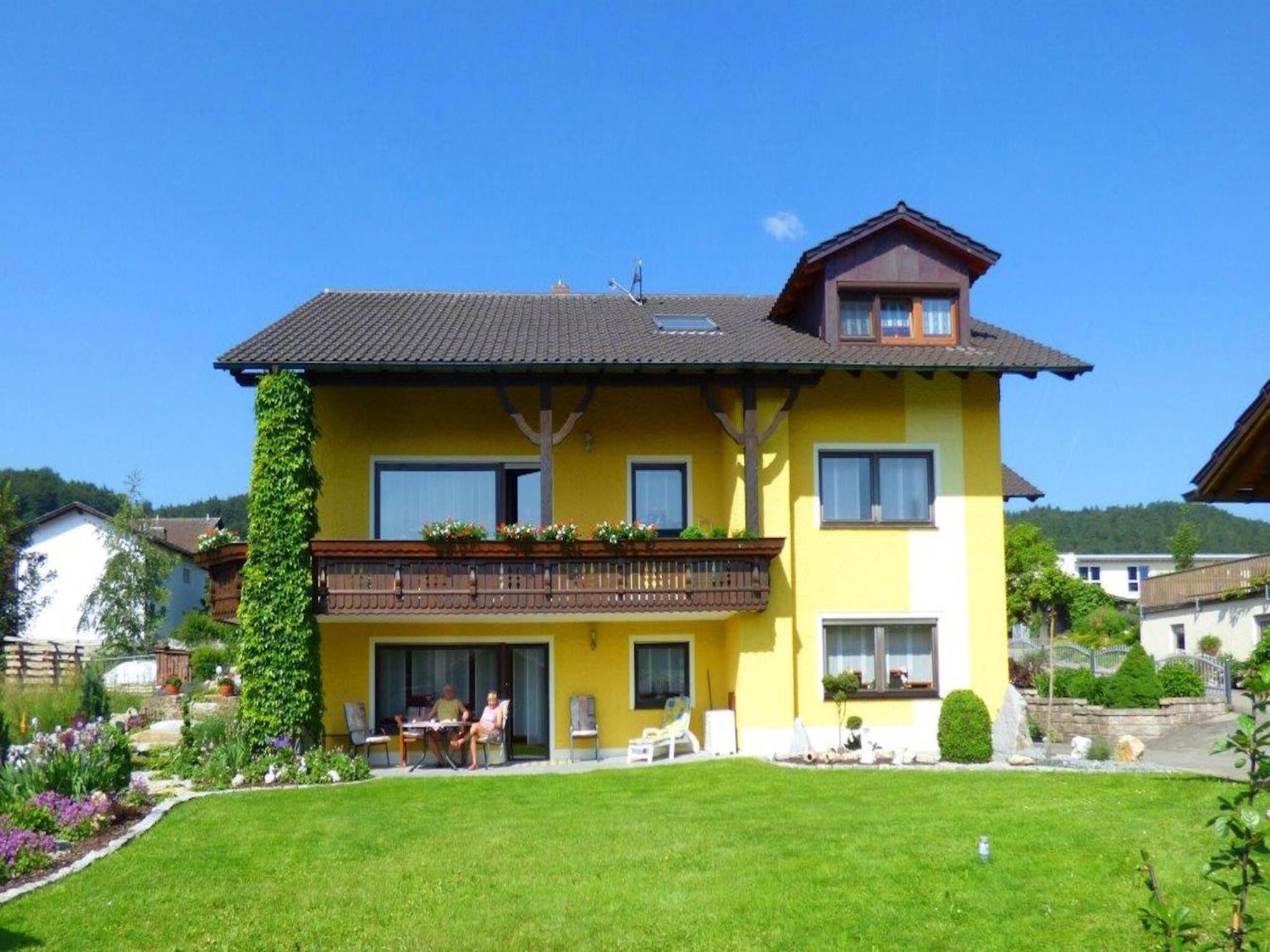 Scenic Apartment With Balcony Garden Deckchairs Barbecue Gleissenberg Экстерьер фото